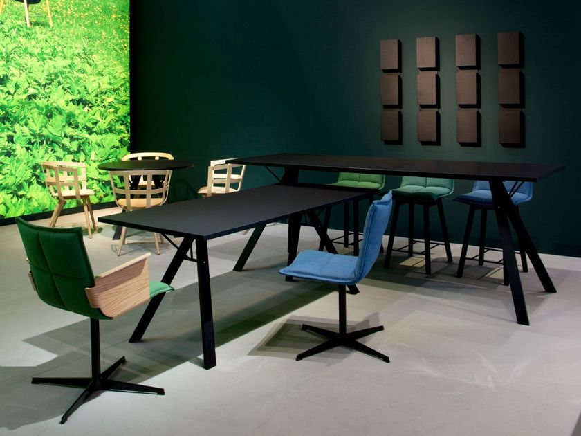 LAB Z | Chair with armrests By Inno design Harri Korhonen