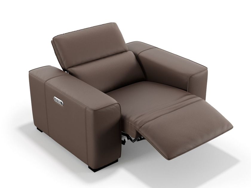 BINETTO Leather armchair with armrests By Sofanella