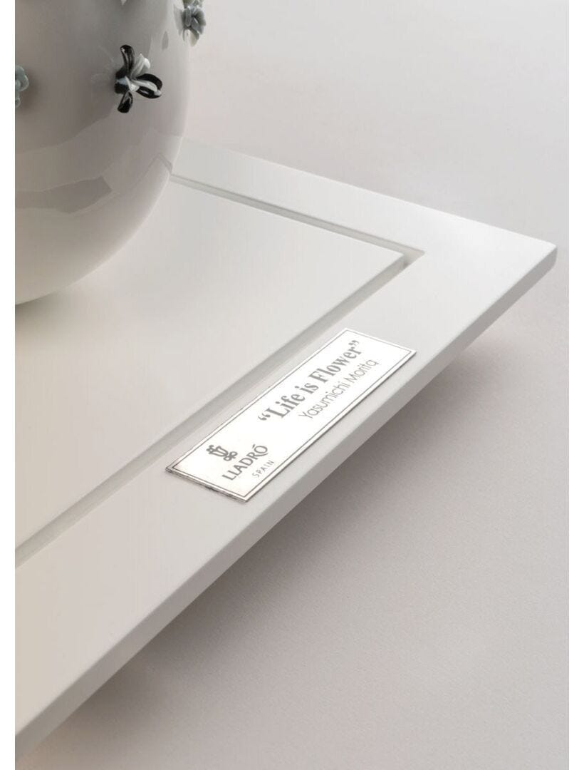 LIFE IS FLOWER (BLACK AND WHITE) 装饰物件 By Lladró design Yasumichi Morita