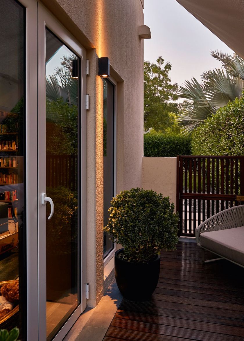 MOMBA | Metal Outdoor wall Lamp By Delta Light