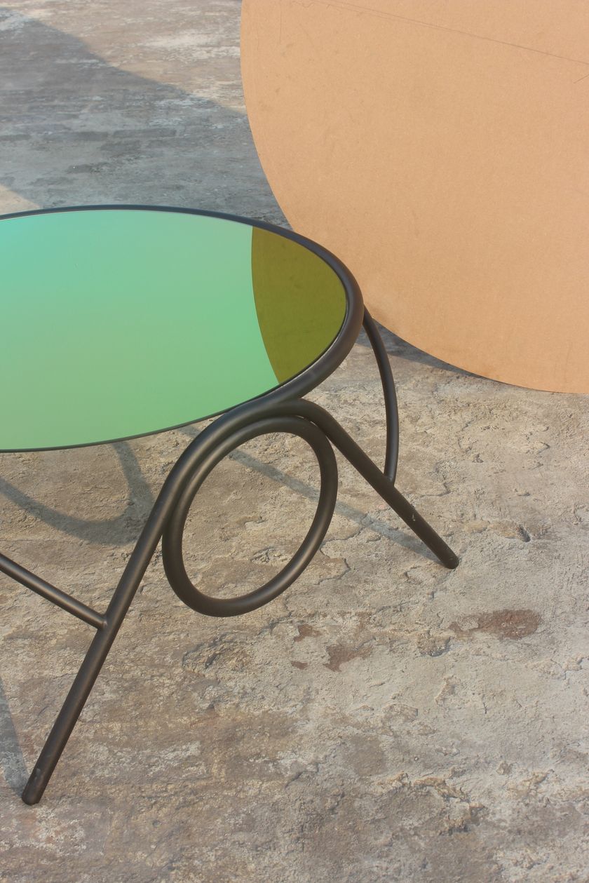 O2 Round stained glass coffee table By Nama Home design Namit Khanna