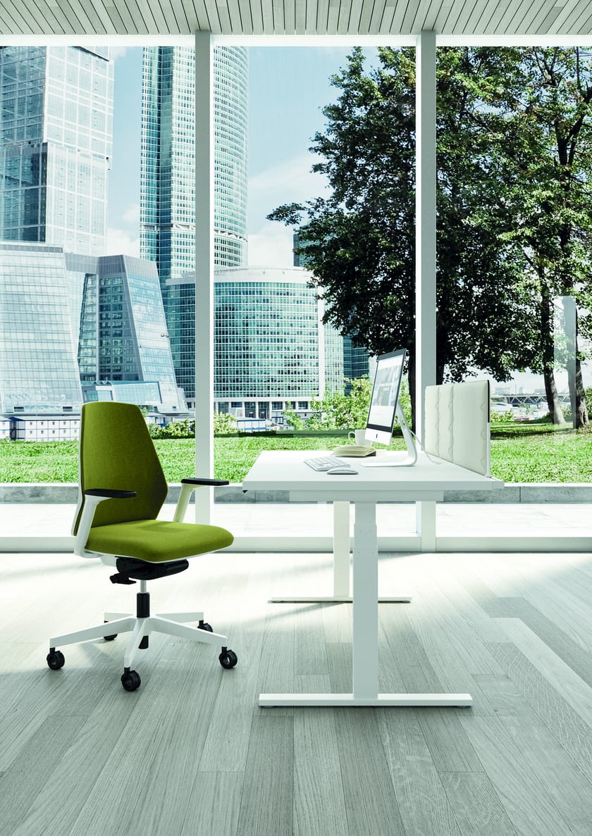 Heightadjustable workstation desk UP&UP Office desk UP&UP Collection