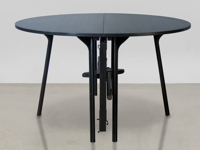 PH CIRCLE TABLE Extending table Extending round wood veneer table By