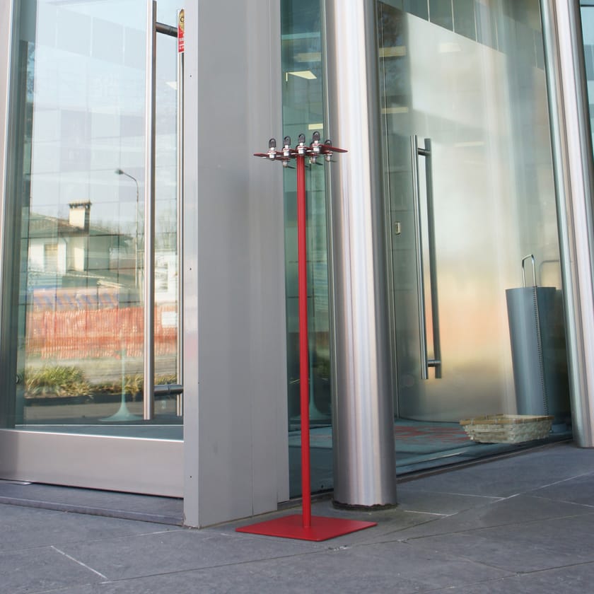 Floorstanding steel umbrella stand 8 places umbrella stand with