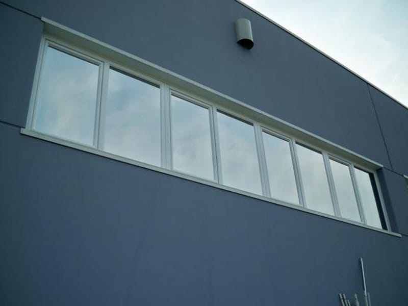 Scratchresistant solar control window film XTRAZONE SILVER™ By FOSTER T & C