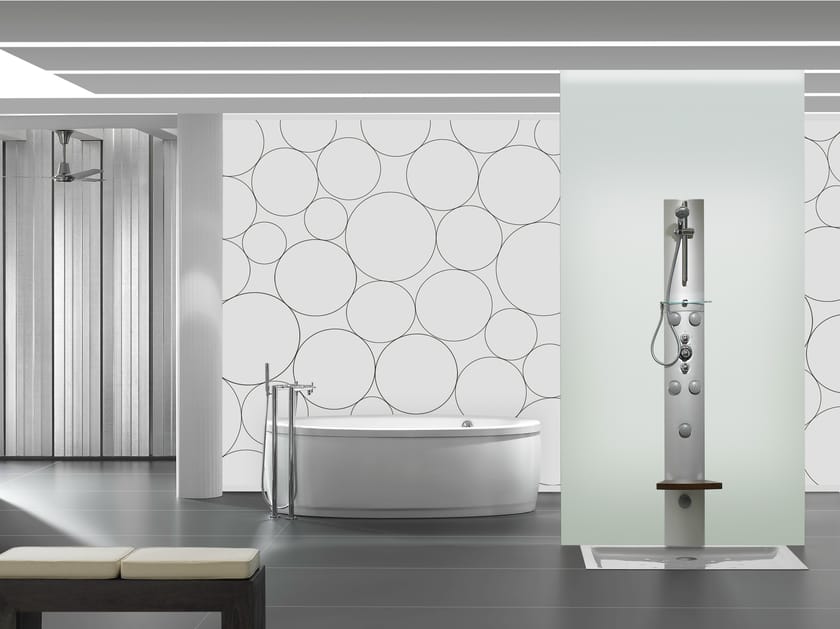 Freestanding oval bathtub By ROCA SANITARIO