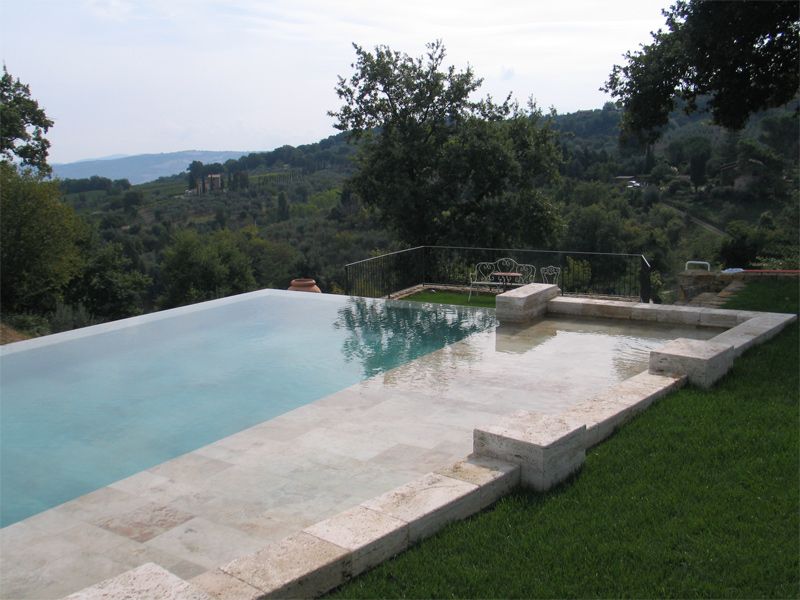 Piscina interrata a sfioro in cemento Piscina interrata - INDALO ...