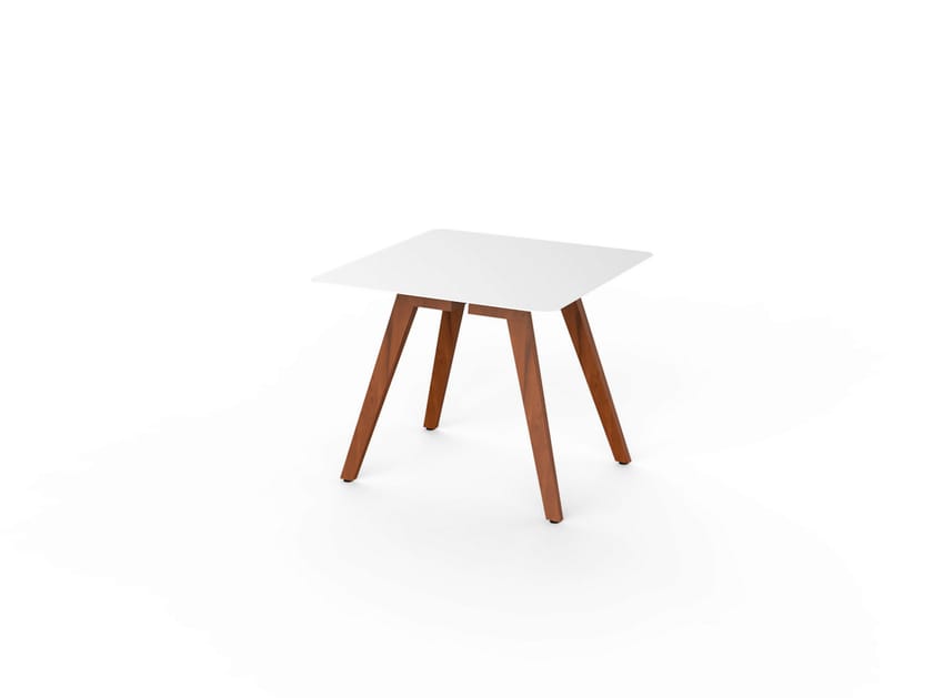 Outdoor furniture by VITEO Archiproducts