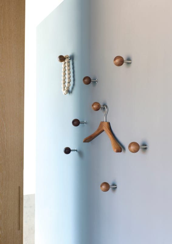 DOTS coat rack By Schönbuch