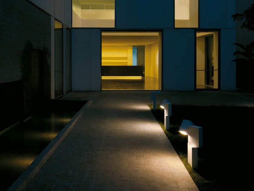 Metal bollard light BOXES By Vibia design Josep Lluís Xuclà