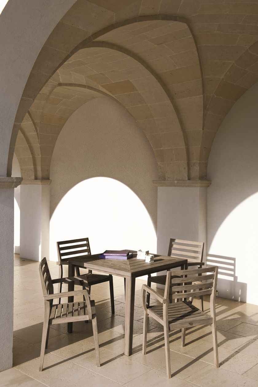 FRIENDS Square table By Ethimo