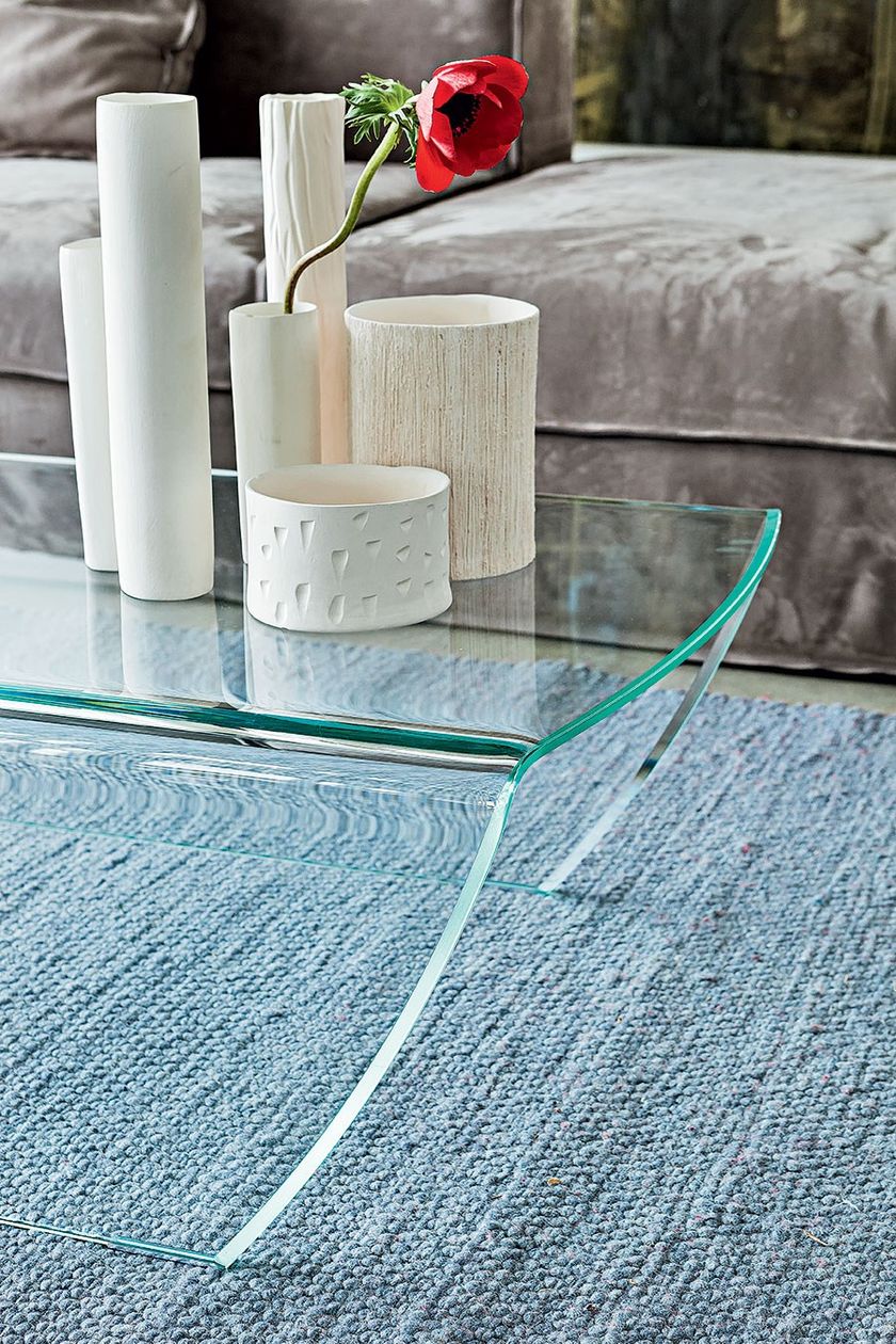 TAKY Low glass coffee table By Sovet italia | design Guido Porcellato