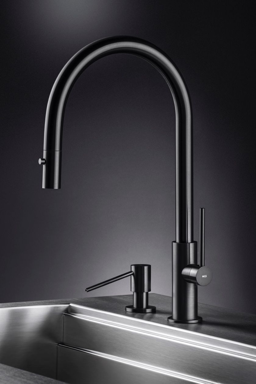 MSV Dispenser Di Sapone In Acciaio: Pratico E Di Design Per Il Tuo Bagno. Colore Habana Fuchsia, Capacità 0.24l