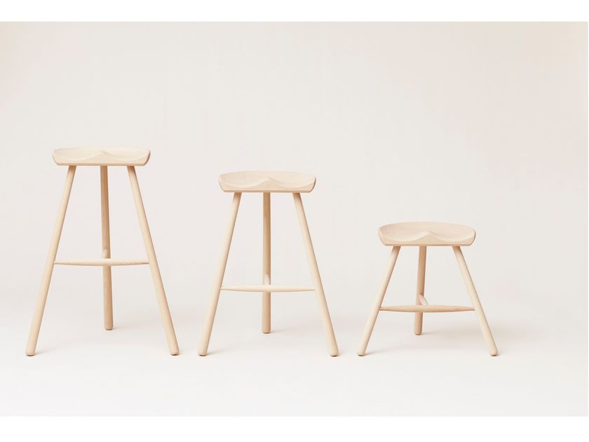 SHOEMAKER CHAIR™ N. 78 | Beech stool High beech stool with footrest By ...