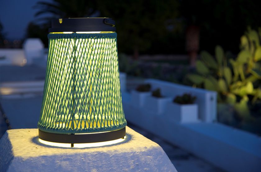 2 Pack Lanterna Solare Esterno Lampada da Giardino IP44 impermeabile V