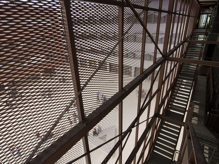 Expanded Metal Decorative Rail