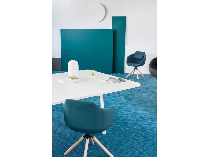 ULTRA UFP9 Swivel chair By MDD
