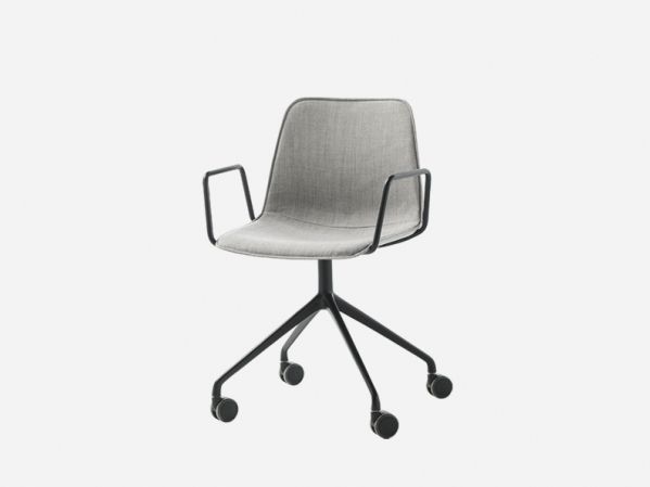 VARYA TAPIZ | Office chair with armrests By INCLASS design Simon Pengelly