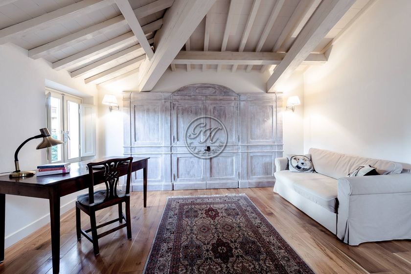 Cabina armadio in legno massello su misura Cabina armadio 7 By GH LAZZERINI