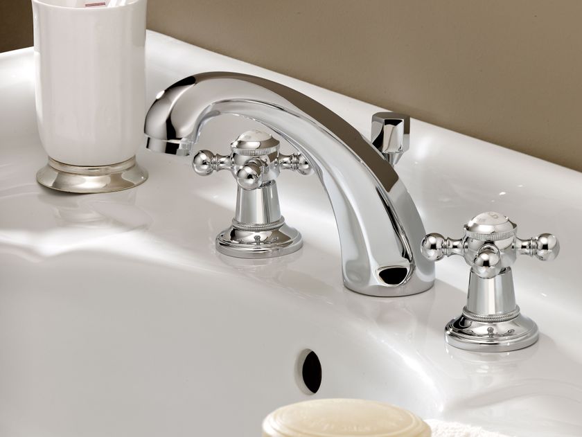 CHARLESTON Basin Mixer By THG Paris