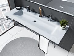 Lavabo doppio sospeso in vetro termoformato con piano&nbsp;FORM - BISELARTE