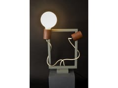 Lampada da tavolo in ferro&nbsp;MAGNETO - BRG ILLUMINAZIONE GUARNIERI LORENZO E LEONARDO