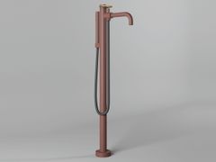 Miscelatore per vasca da terra monocomando con doccetta&nbsp;LINEA BY AC - MARIO BONGIO