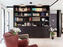 Libreria in rovere con fissaggio pavimento-soffitto D90 | Libreria - TM ITALIA CUCINE