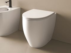 Wc in ceramica a pavimento&nbsp;BOB - DISENIA SRL  BY IDEAGROUP
