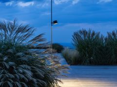 Lampada da terra per esterno a LED orientabile in metallo&nbsp;BUBKA - DAVIDE GROPPI