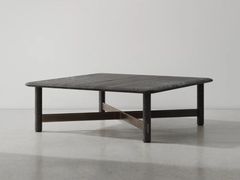 Tavolino basso quadrato in rovere&nbsp;STILT - DISTRICT EIGHT DESIGN CO.