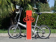 Portabici in polietilene&nbsp;ALBO - DONYE DESIGN