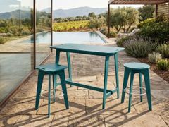 Sgabello da bar in polietilene con poggiapiedi&nbsp;BEAT - DONYE DESIGN