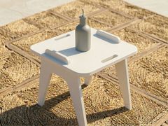 Tavolino basso quadrato in polietilene&nbsp;BEAT - DONYE DESIGN