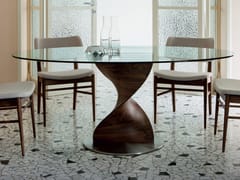 Tavolo ovale in legno massello e piano in cristallo ELIKA | Tavolo ovale - PORADA