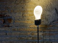Lampada da terra a LED&nbsp;CARA VECCHIA LAMPADINA - ESSENZIALED