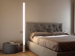 Lampada da terra a LED con sistema RGB&nbsp;MINIFLUO - ESSENZIALED