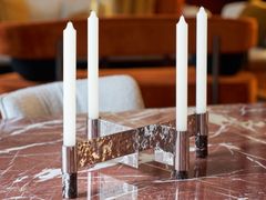 Candelabro in marmo Rosso Levanto e acciaio&nbsp;M�MOIRE DE MATI�RE - FOR LIVING
