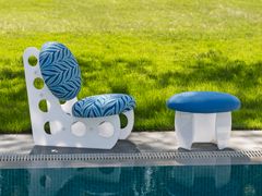 Poltroncina imbottita con struttura in plexiglass&nbsp;SUMMER SLED - FEZA DSGN