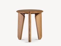 Tavolino rotondo in rovere a tre gambe&nbsp;LIKA - SALKIM ORMAN URUNLERI SANAYI VE TICARET ANONIM SIRKETI