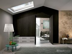 Armadio bifacciale con portale&nbsp;COMPOSIZIONE 08 - FERRIMOBILI