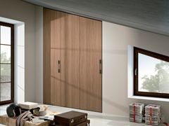 Armadio ripostiglio mansardato con ante a soffietto&nbsp;COMPOSIZIONE 44 - FERRIMOBILI