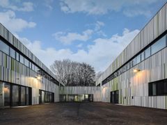 Rivestimento in doghe in alluminio per facciata ventilata&nbsp;Fshape - FSHAPE FASSADENTECHNIK