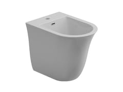 Bidet in ceramica a pavimento&nbsp;FLUT - GSG CERAMIC DESIGN
