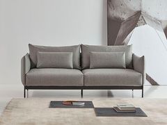 Divano lineare in tessuto a 2 posti&nbsp;LEYI - H FURNITURE
