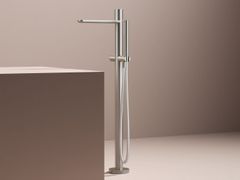 Miscelatore per vasca da terra monocomando in acciaio inox con doccetta&nbsp;GENT GT187 - HOTBATH