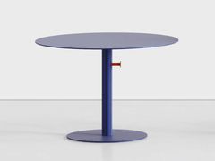 Tavolino rotondo in alluminio estruso con base centrale&nbsp;OTTAVO - KRISTALIA