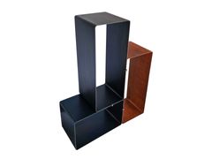 TAVOLINO / LIBRERIA IN FERRO&nbsp;PARALLELEPIPED - DA PR� LOREDANA