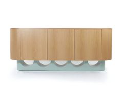 Madia in legno con ante a battente&nbsp;WAVE - MAMBO UNLIMITED IDEAS