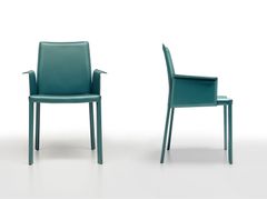 Sedia in cuoio con braccioli&nbsp;NUVOLA - MIDJ